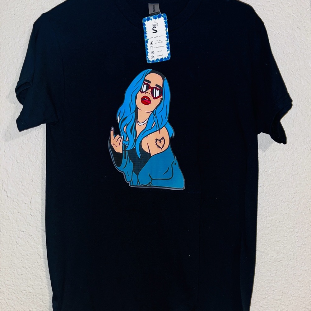 KarolG Tshirt!